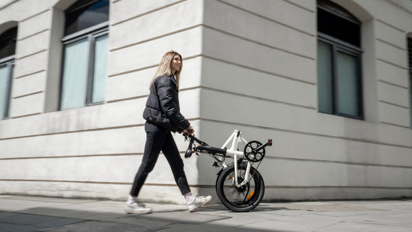 Sustainable Commuting: How Foldable E-Bikes Reduce Urban Pollution and Traffic