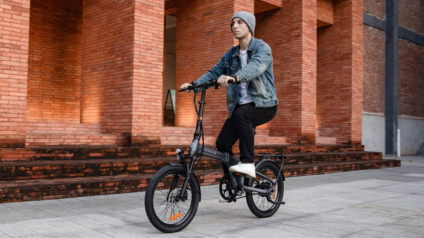 Ditch the Car: How an E-Bike Can Save You Time & Money in UK Cities