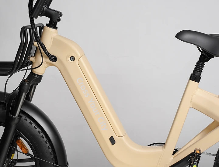 Lightweight aluminum frame. Good durability and quality.