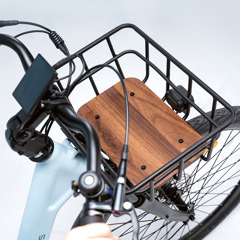 ADO e-bike front basket with wooden base Black